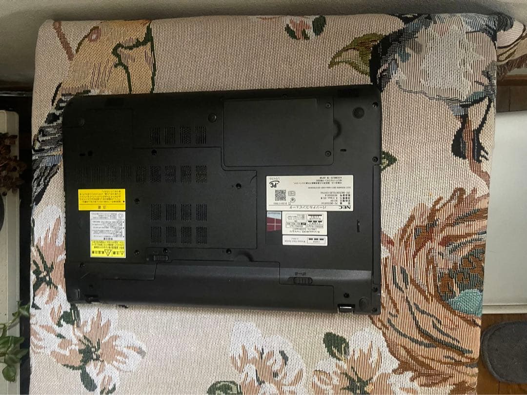 NECノートパソコン白／ホワイト 　i5 Windows11