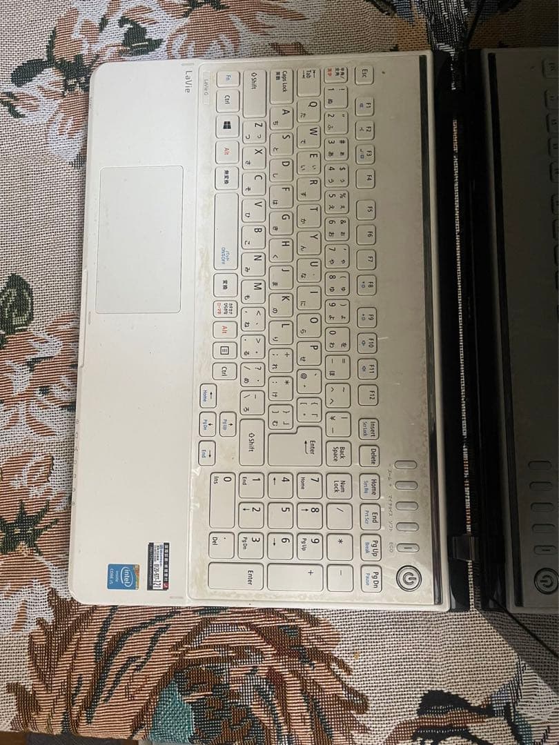 NECノートパソコン白／ホワイト 　i5 Windows11