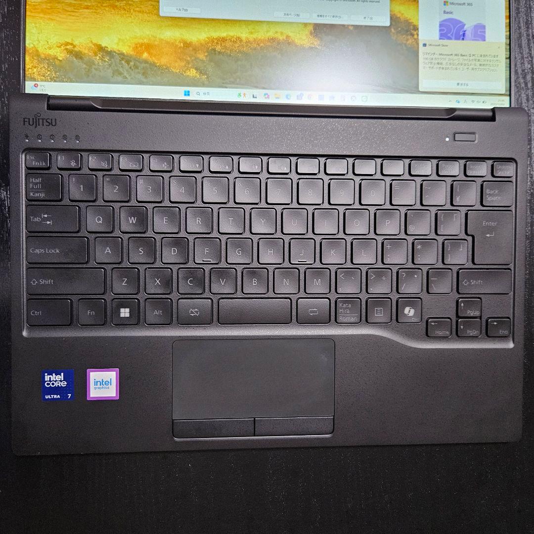 LIFEBOOK WU5／J3 14インチ/Core Ultra 7/16GB
