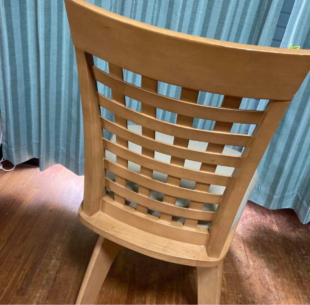 ニトリ木製イス1