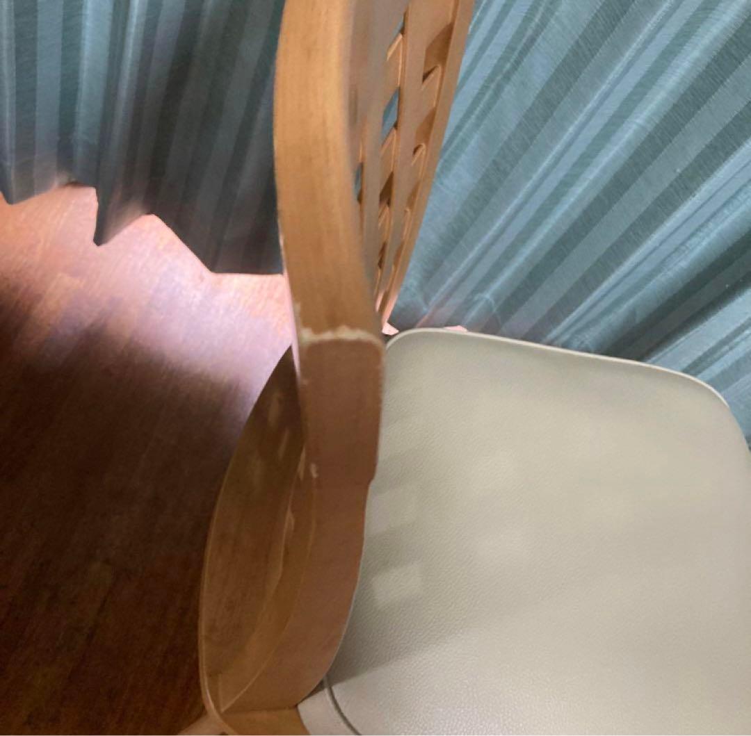 ニトリ木製イス1