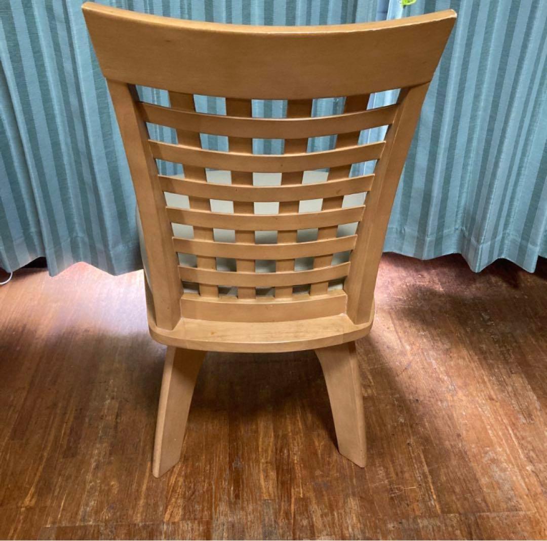 ニトリ木製イス1