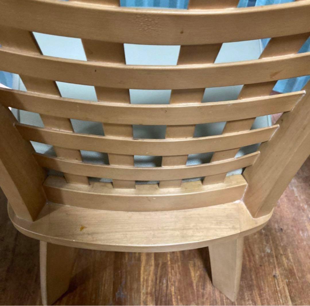 ニトリ木製イス1