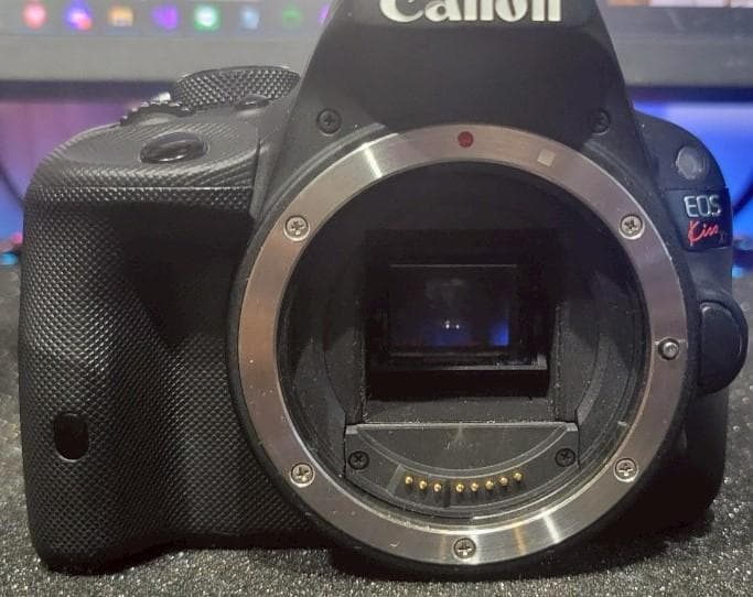 【レンズ付き】Canon EOS Kiss X7+レンズ EF-S18-55mm