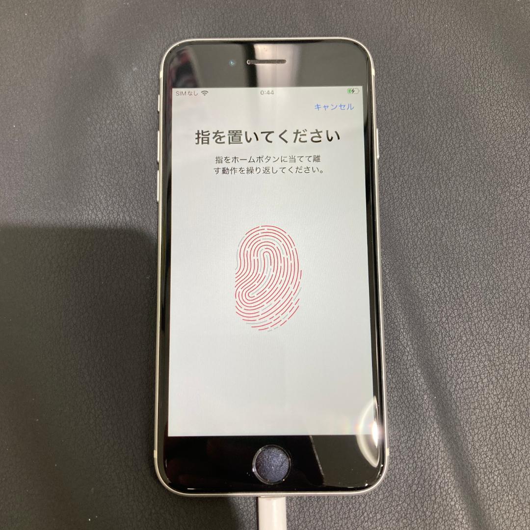 【動作正常】iPhoneSE 第2世代 128GB A2296 箱つき