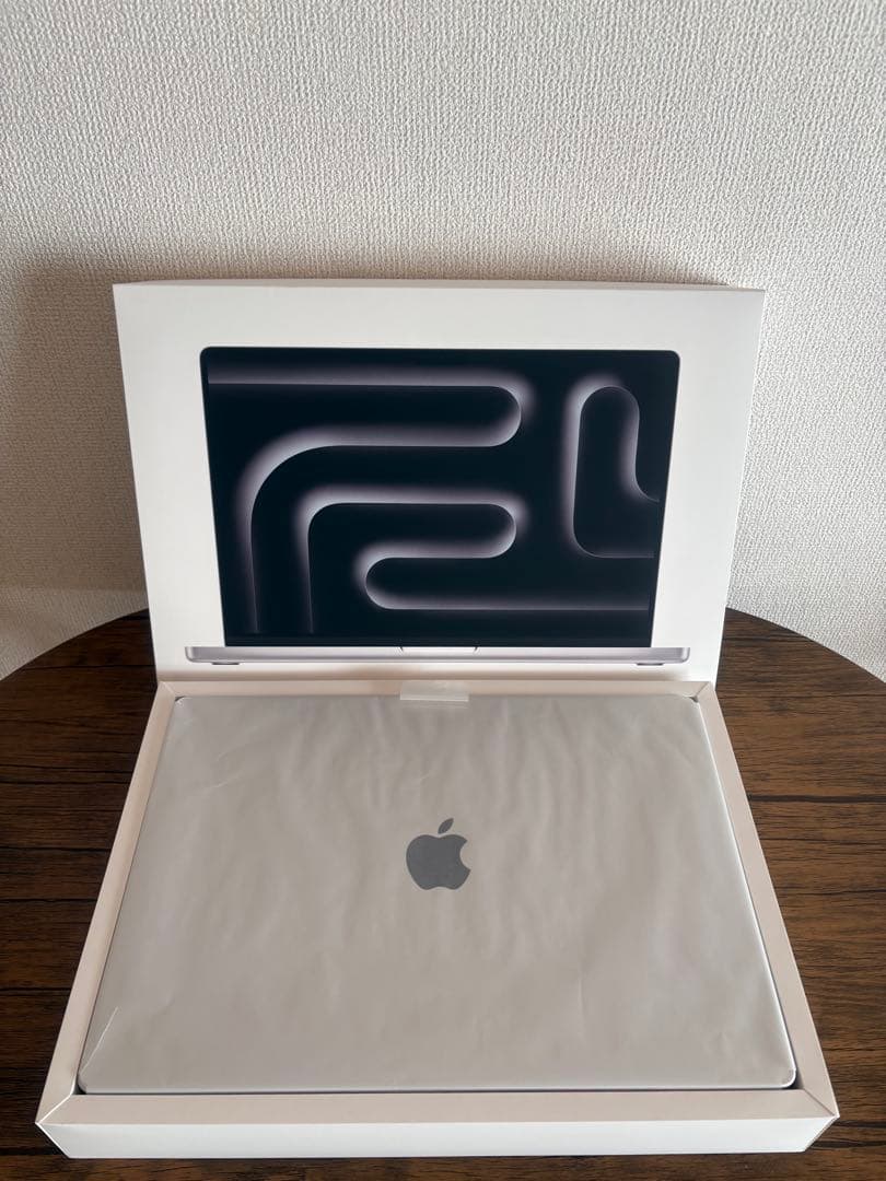 MacBook Pro M4Pro メモリ24GB/SSD512GB 16インチ