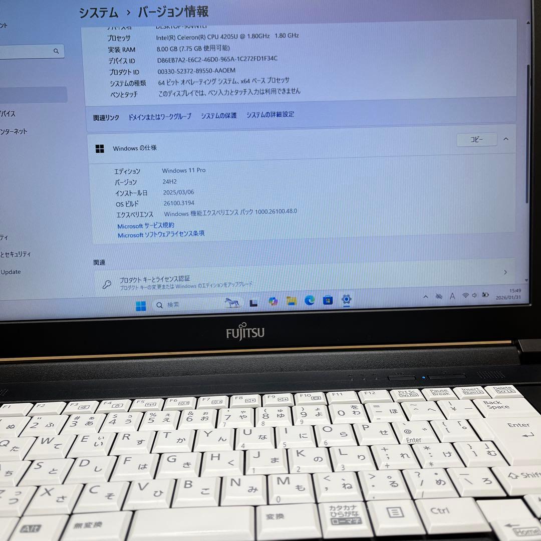 富士通 FMV LIFEBOOK A579/B FMVA64007