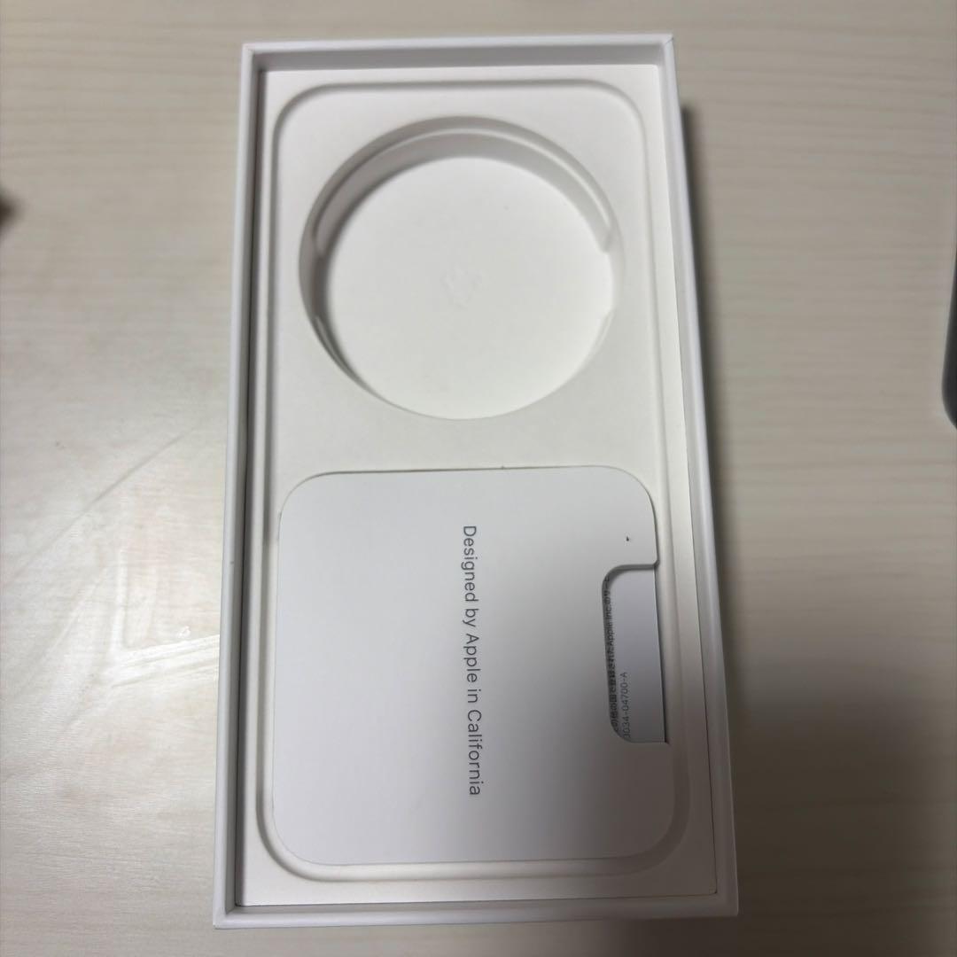 iPhone13ミッドナイトグリーン