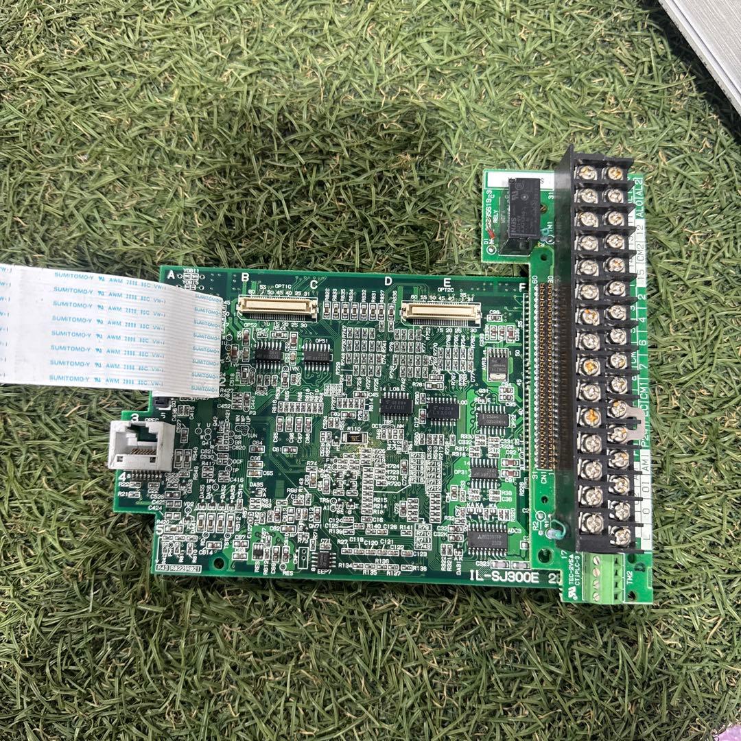 日立 インバータ マザーボード IL-SJ300E 2B026798-5
