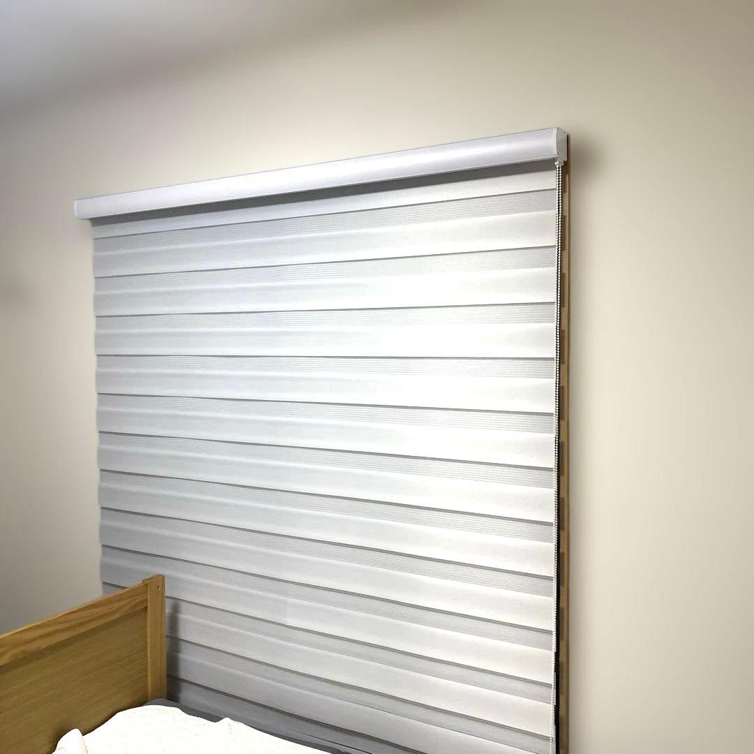 ホワイト ロールスクリーンカーテン　長さ210cmx幅165cm 2セット