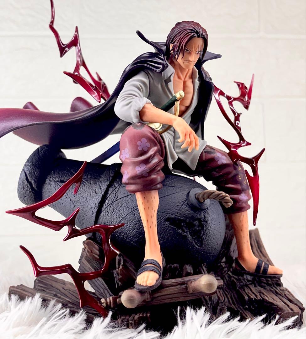 シャンクス　フィギュア　リペイント　ONE PIECE ジオラマ　プライズ