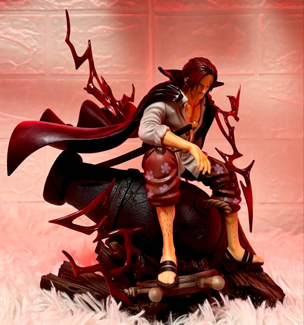 シャンクス　フィギュア　リペイント　ONE PIECE ジオラマ　プライズ