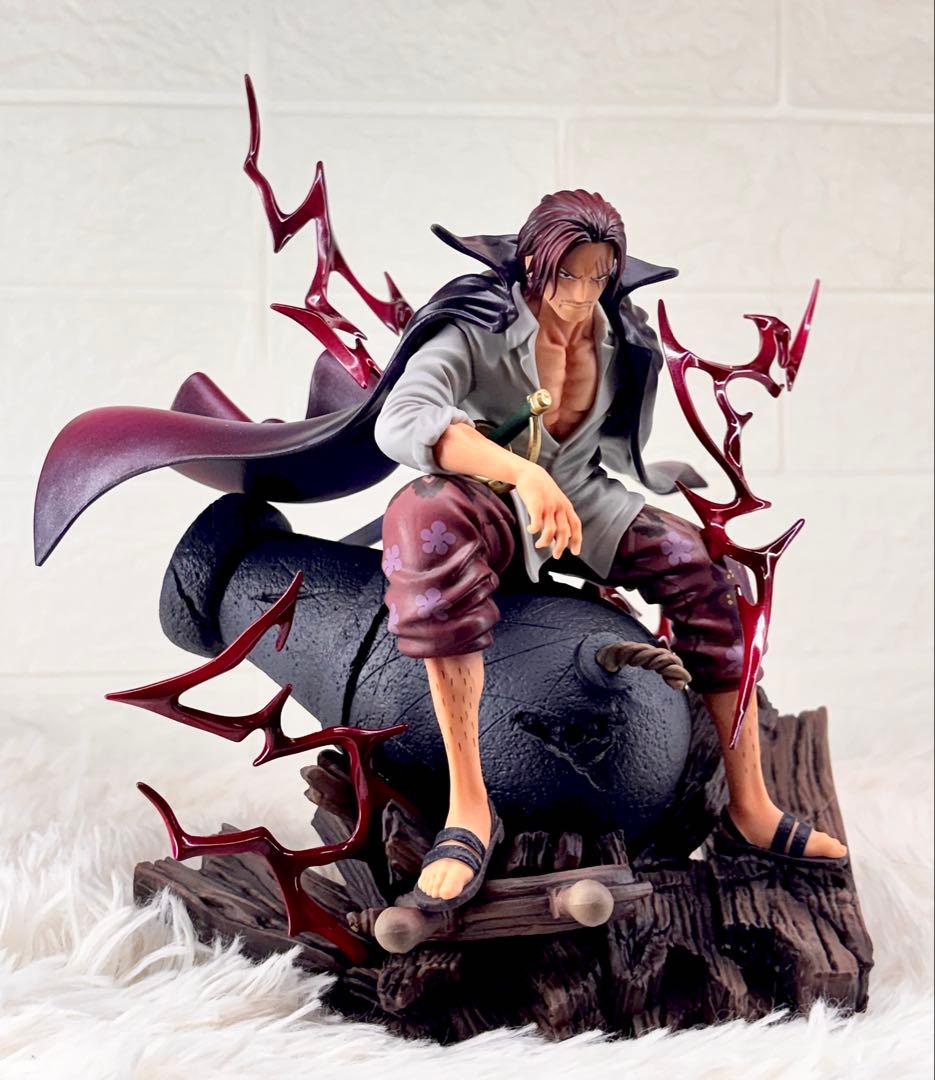シャンクス　フィギュア　リペイント　ONE PIECE ジオラマ　プライズ