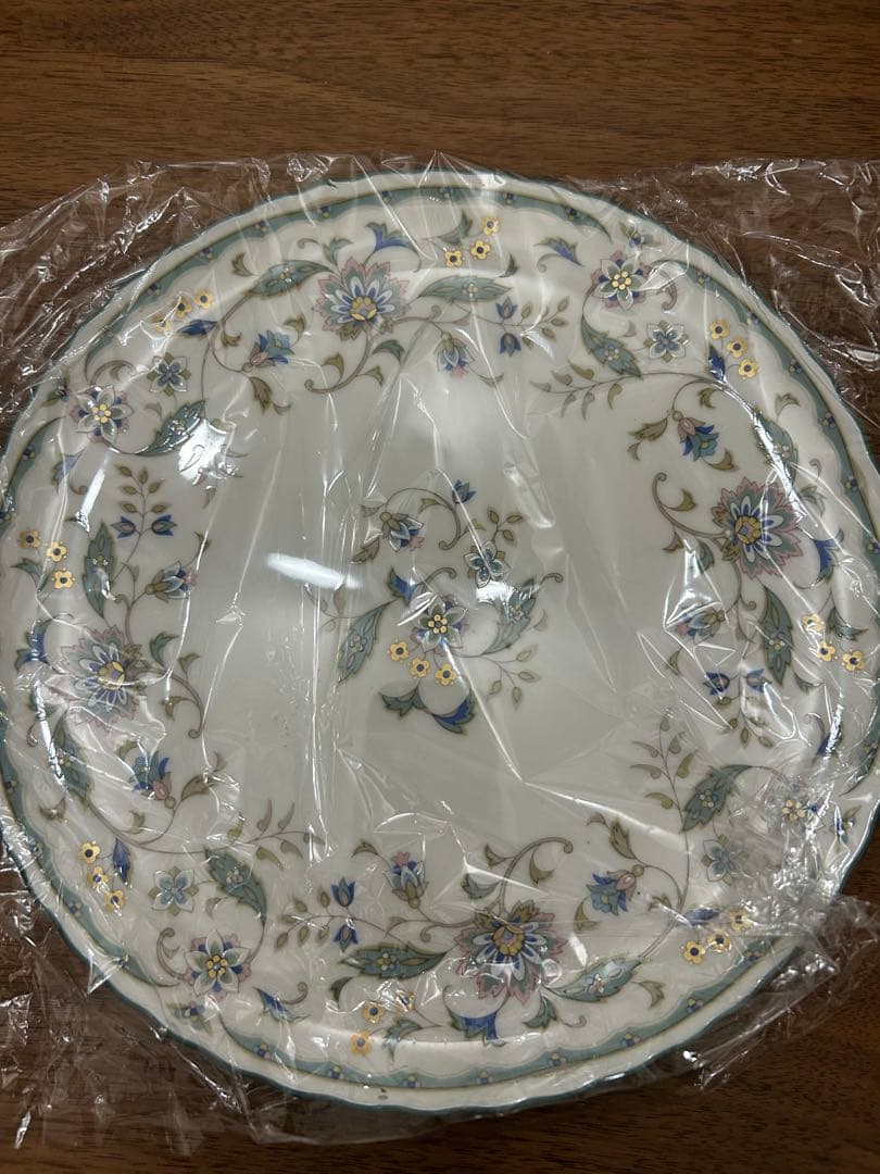 ★最終値下げ！★ナルミボーンチャイナ　大皿&ケーキ皿セット　花柄