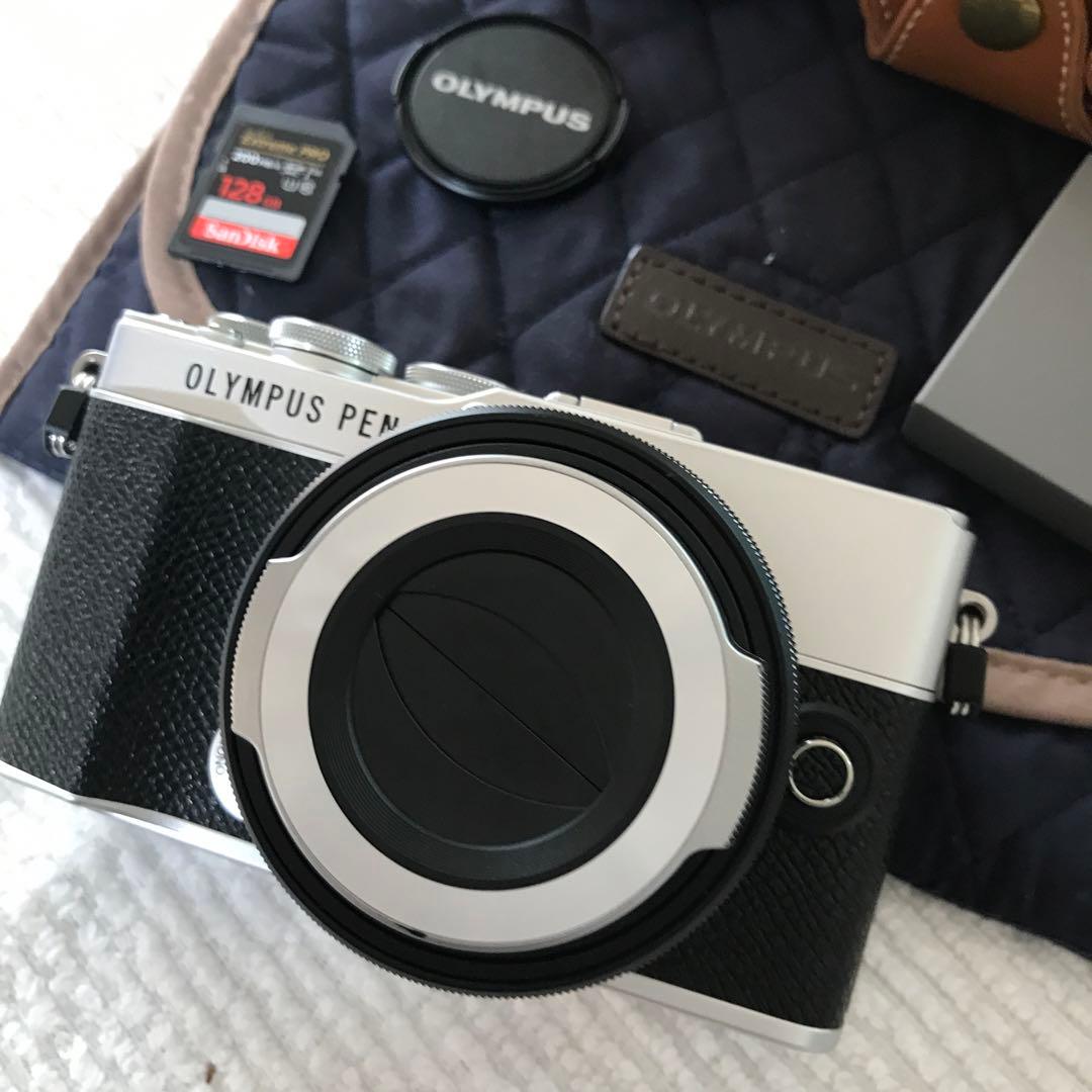 オリンパス PEN E-P7 14-42mm EZレンズキット USEDです