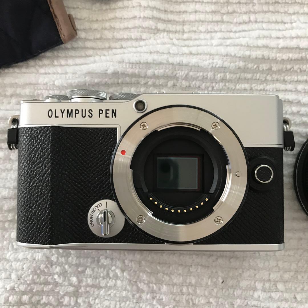 オリンパス PEN E-P7 14-42mm EZレンズキット USEDです