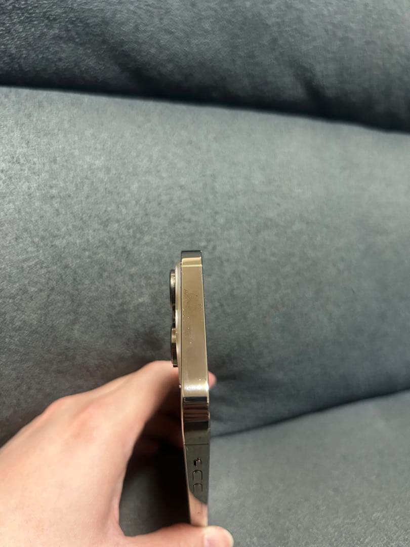 iPhone14Pro ゴールド128GB SIMフリー　新品フィルムレンズ付き