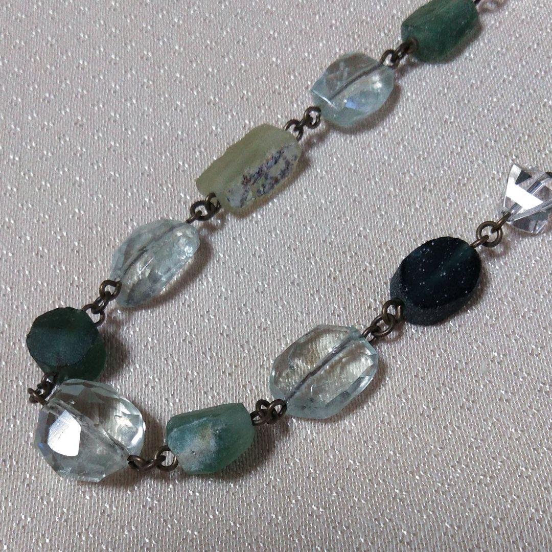 ローマンガラスネックレス