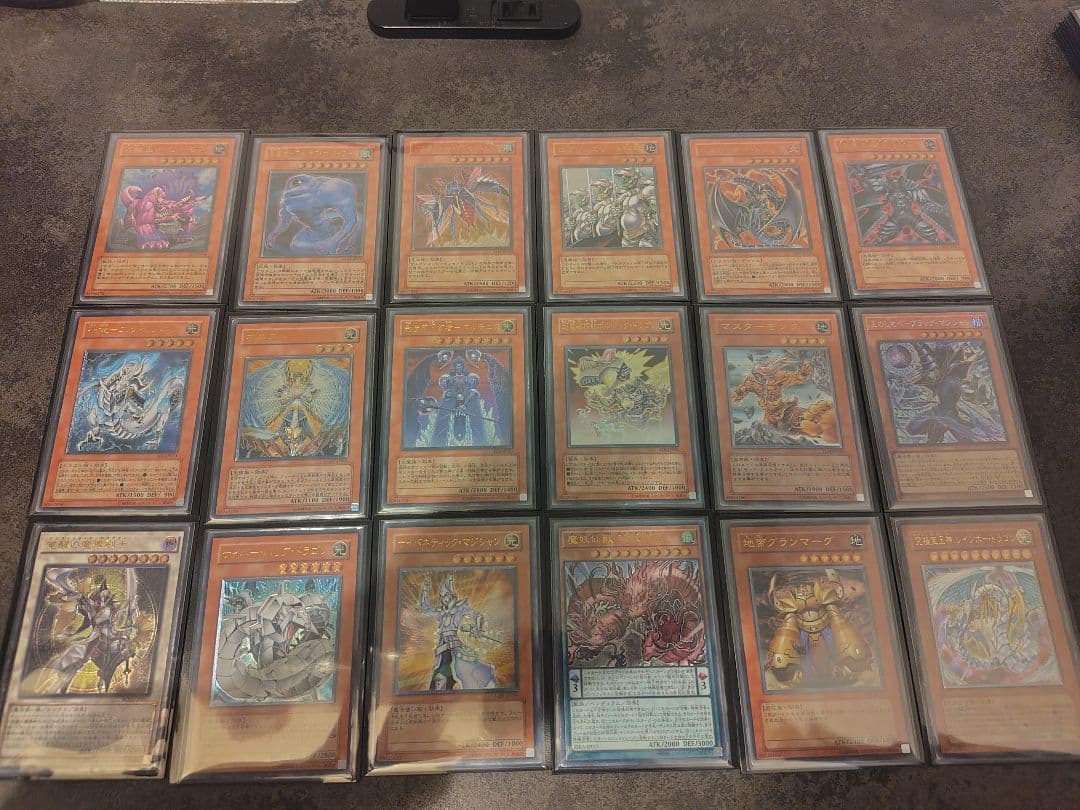 遊戯王OCG　傷有りカードまとめ売り　約80枚ほど　レリーフ有