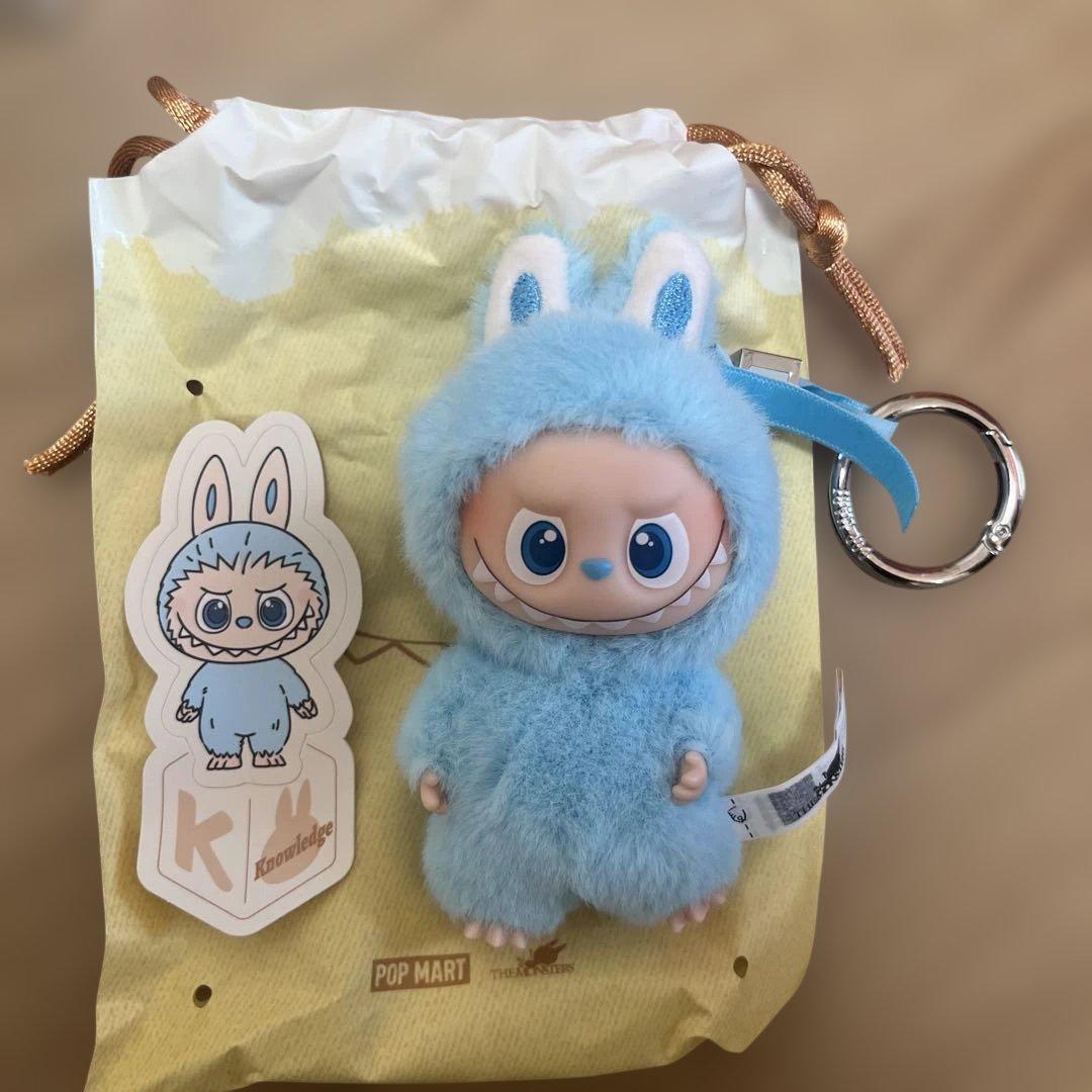 POP MART PIN FOR LOVE イニシャル ラブブ K 2点