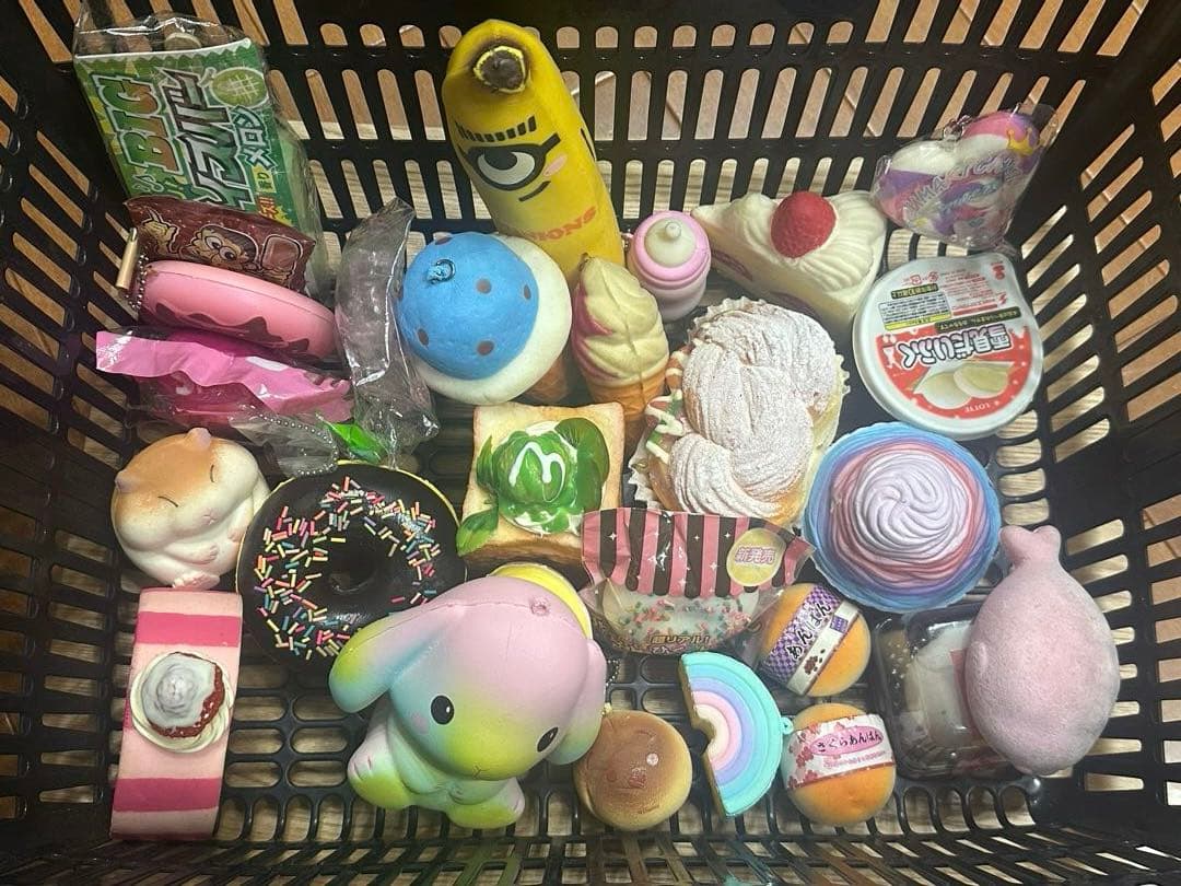 【匿名配送】スクイーズ 56点 まとめ売り 食品サンプル