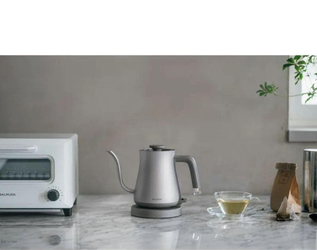 BALMUDA The Pot 0.6L 電気ケトル シルバー　新品未使用