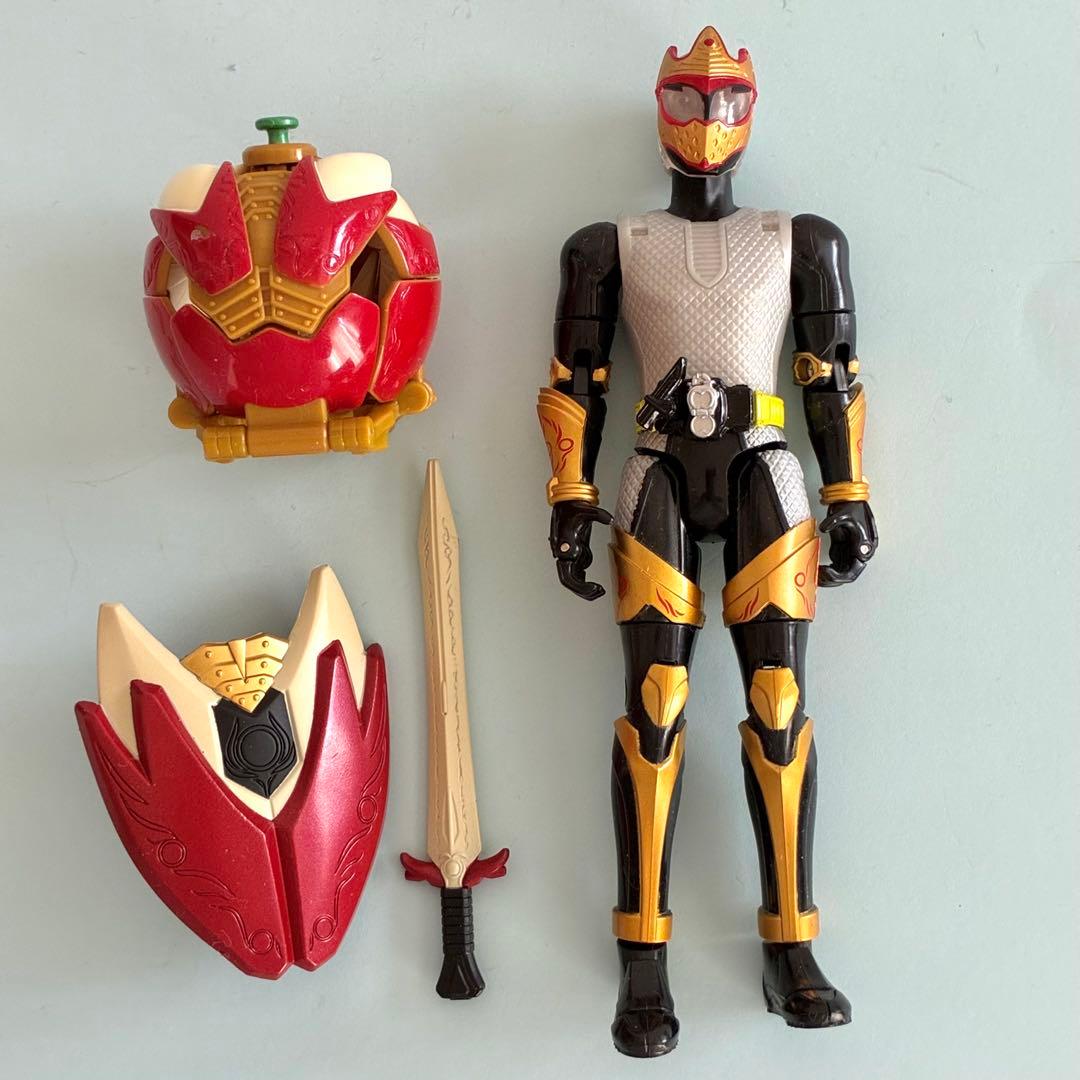 仮面ライダー鎧武 アームズチェンジシリーズ シグルド マリカ マルス 冠