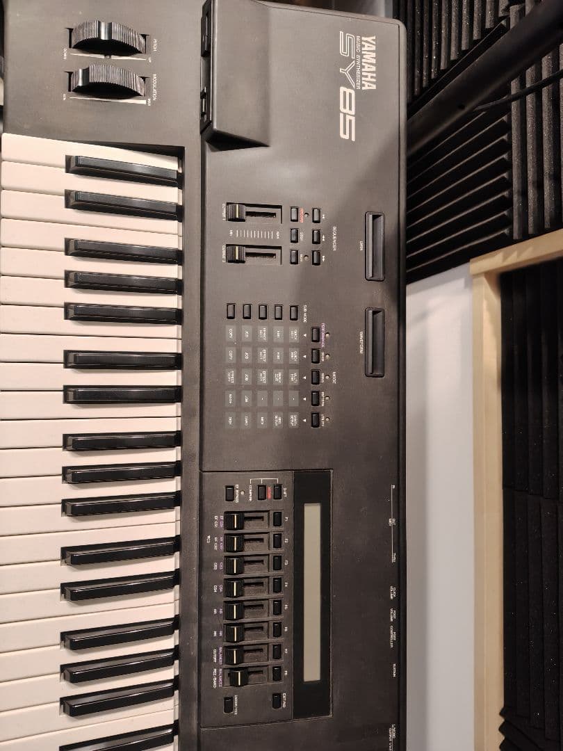 Yamaha SY85 シンセサイザー 61鍵