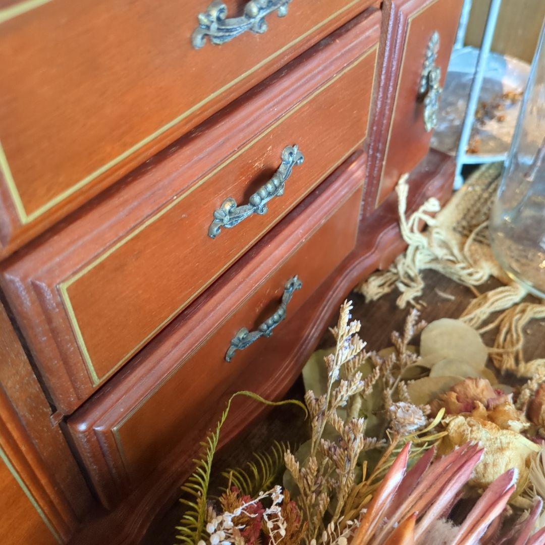 小物入れ vintage Jewelry box.