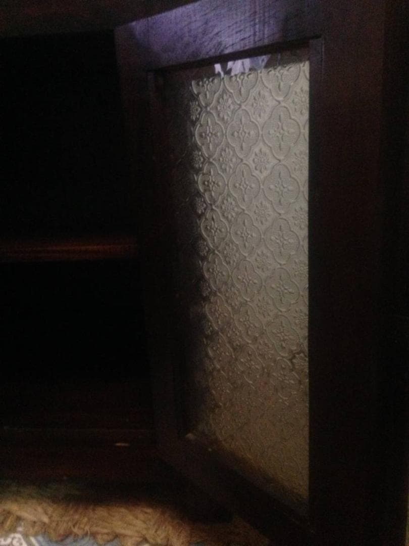 バリ家具オールドチーク無垢材格子ガラス扉飾り棚木製食器棚チェストアジアン家具