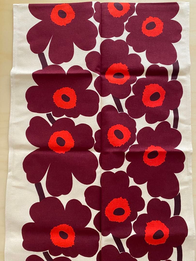 マリメッコ　新品　Unikko テーブルランナー