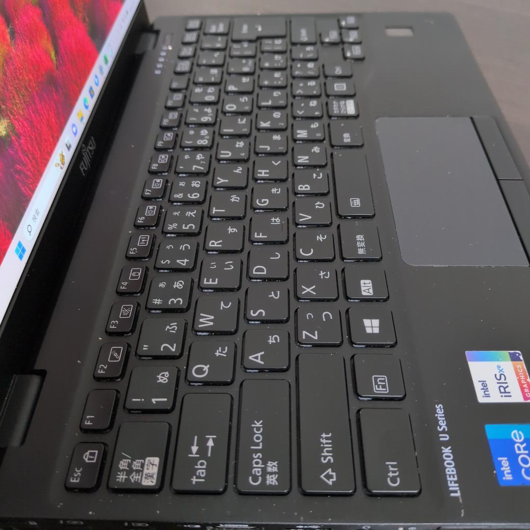 【第11世代 i7 薄型】富士通 U9311/F 8GB SSD256GB