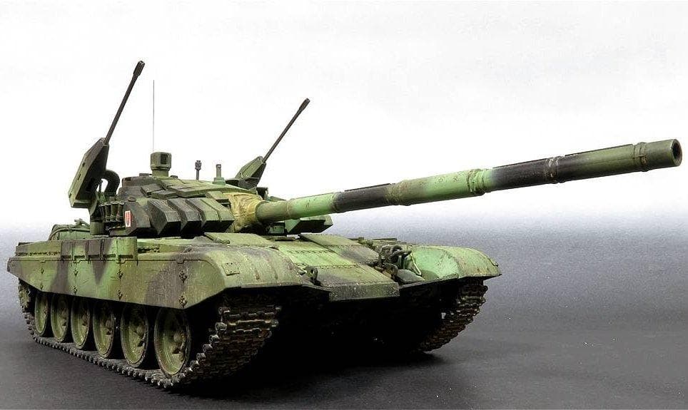 1/35 T-72M2 MODERNA 完成品