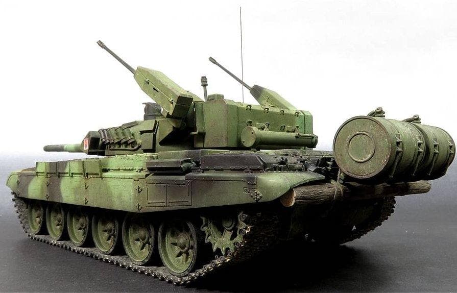 1/35 T-72M2 MODERNA 完成品