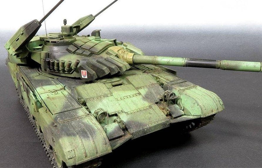 1/35 T-72M2 MODERNA 完成品