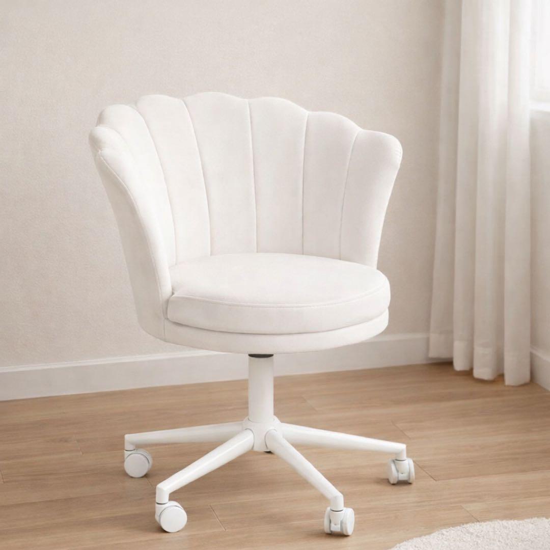 ホワイト貝殻型昇降チェア