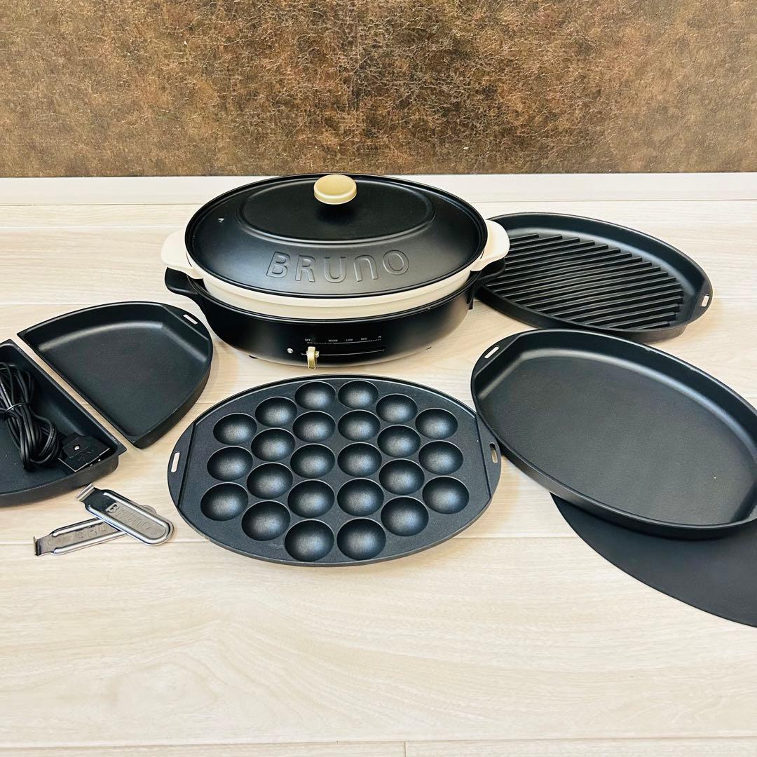 かりんママ様BRUNO　オーバルホットプレートBOE053　４種類のプレート、鍋