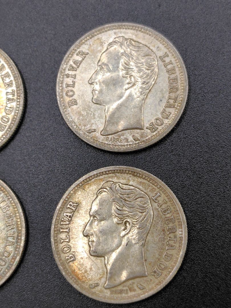 ベネズエラ　1ボリバル銀貨 4枚　No.374　銀貨　旧硬貨