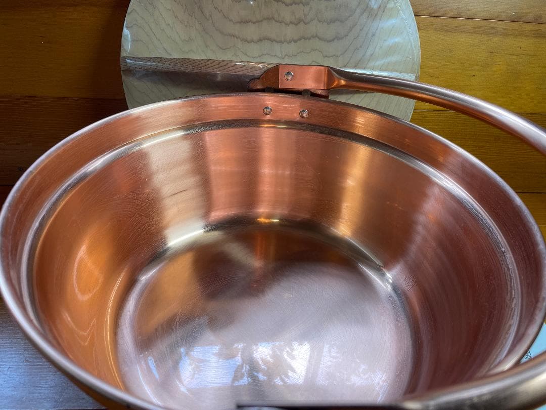未使用【訳あり】　純銅製　山菜鍋 直径33cm　木製蓋付き