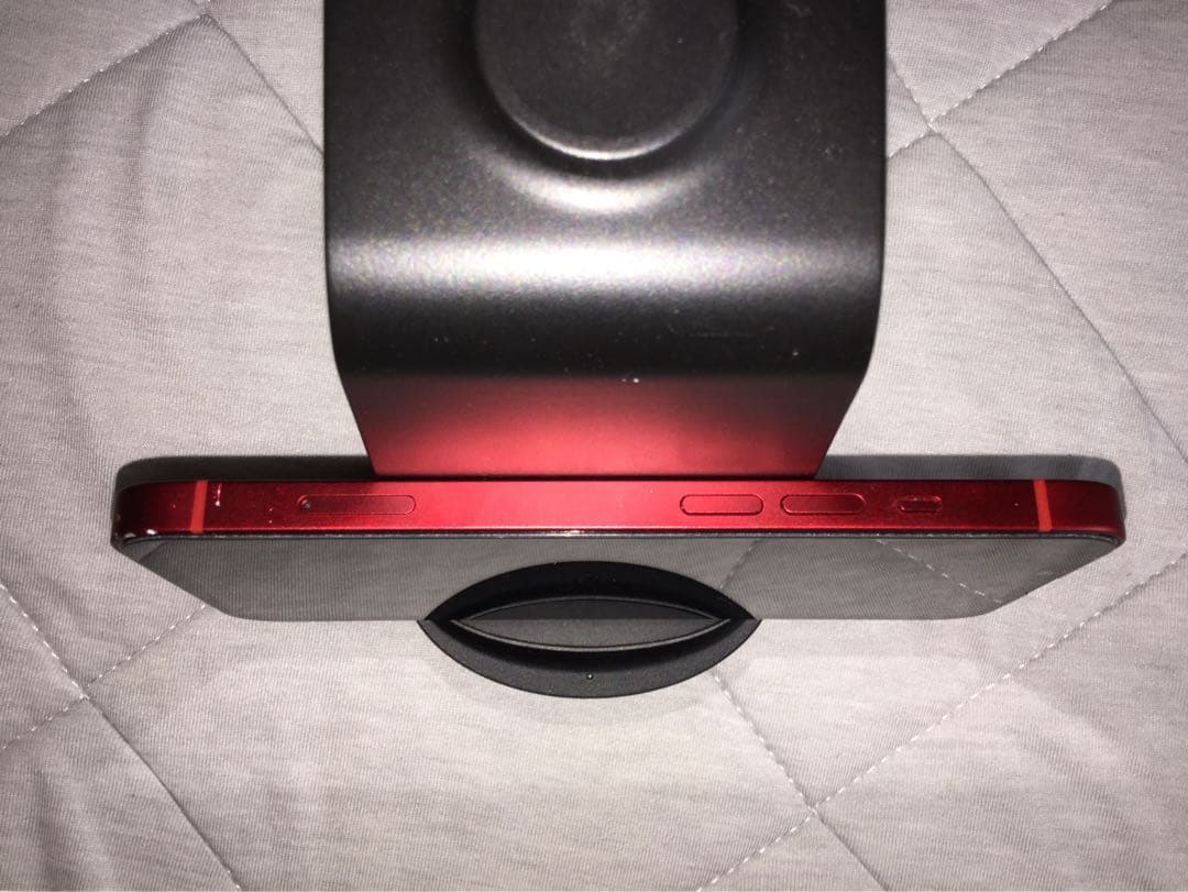 iPhone13無印256GBとMacBookとiPod touch