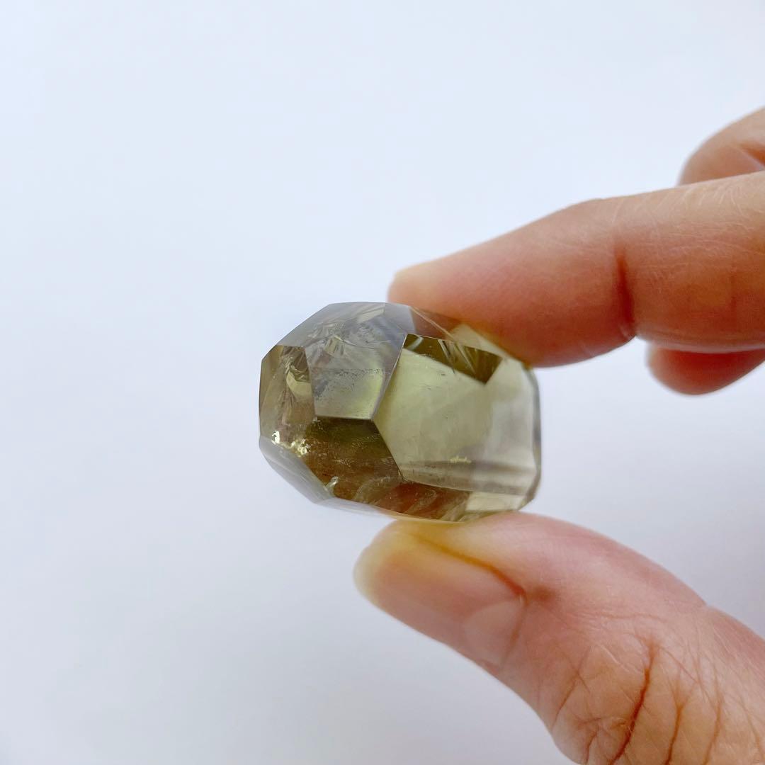 虹入りシトリン