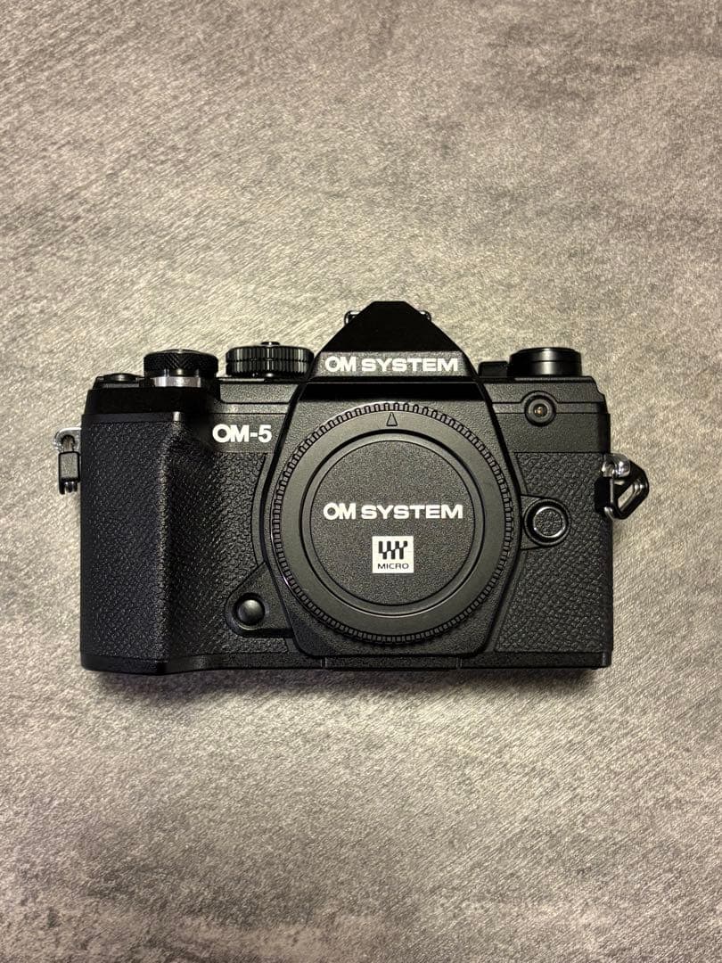 OLYMPUS OM-5 ミラーレスカメラ 本体と付属品