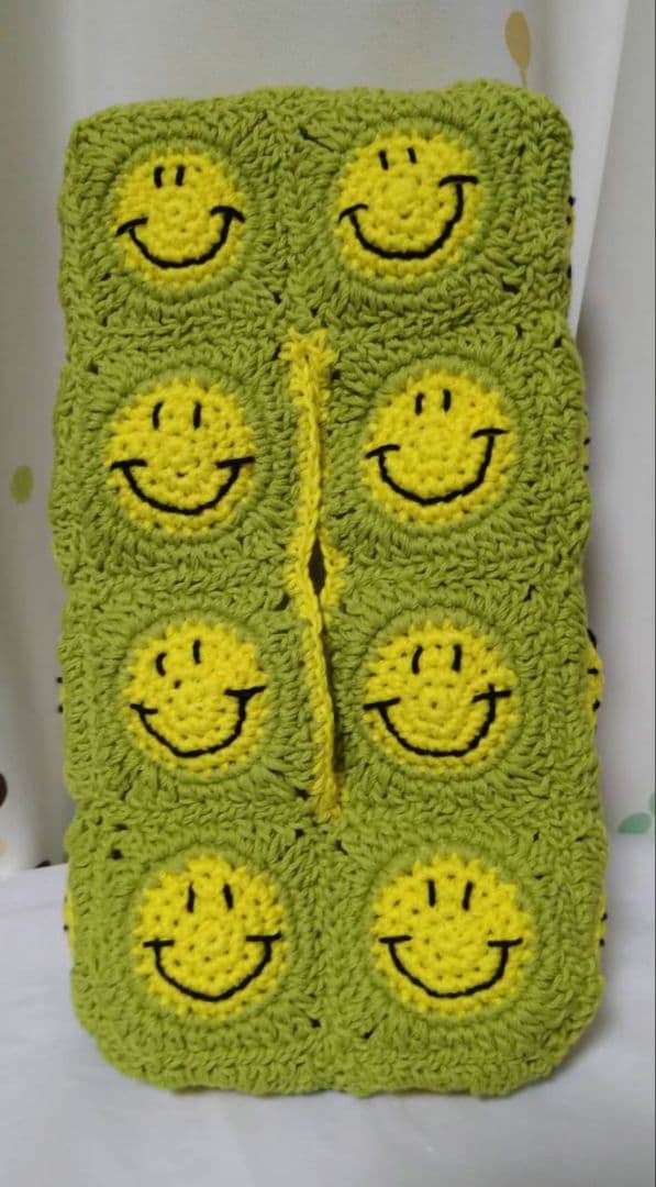 グラニースクエア ブランケット モチーフスマイルティシュカバー にこちゃん手編み