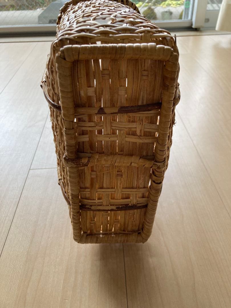タイ伝統手編み 竹のかごバッグ　天然素材