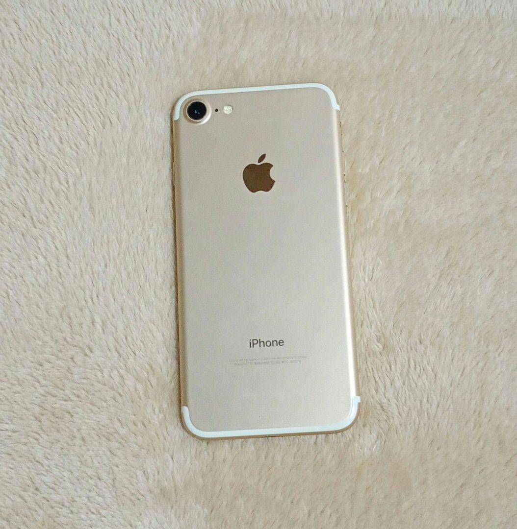 iPhone7　32GB　SIMフリー　ゴールド