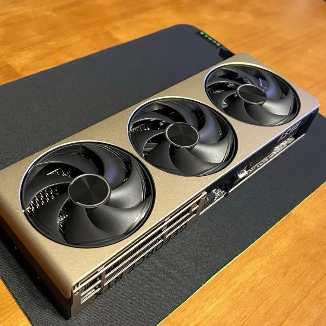GeForce RTX™ 5080 16G INSPIRE 3X