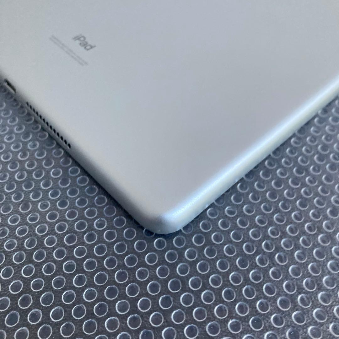 3590【早い者勝ち】電池良好☆iPad8 第8世代 32GB WIFIモデル☆