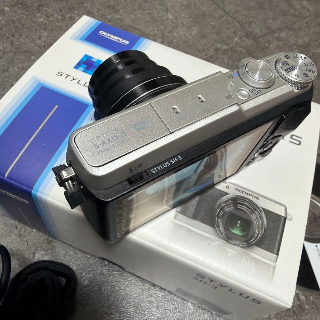 OLYMPUS STYLUS SH-3　コンパクトデジタルカメラ
