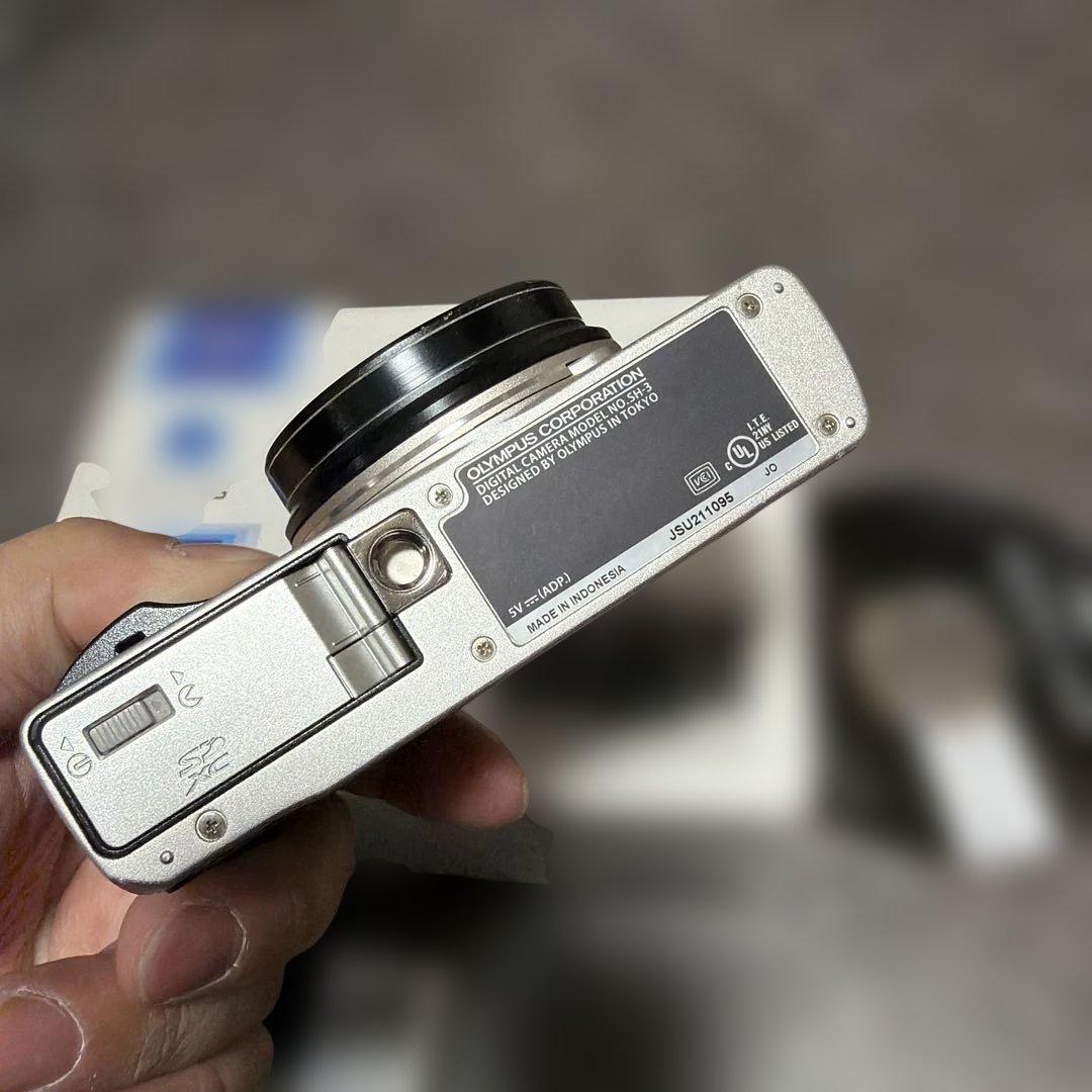 OLYMPUS STYLUS SH-3　コンパクトデジタルカメラ