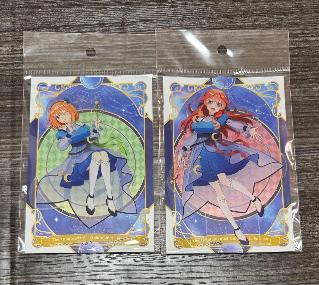 五等分の花嫁　アクリルスタンド 　宇宙ドレス　中野一花二乃三玖四葉五月